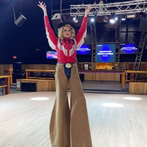 Performer on stilts entertaining guests at Imagen Venues, a turn-key corporate event venue in Houston